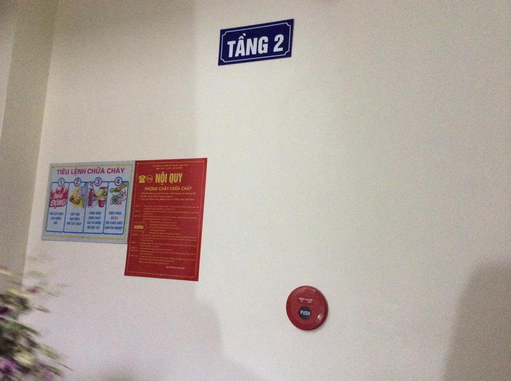 Van Anh Hotel Thach Loi エクステリア 写真